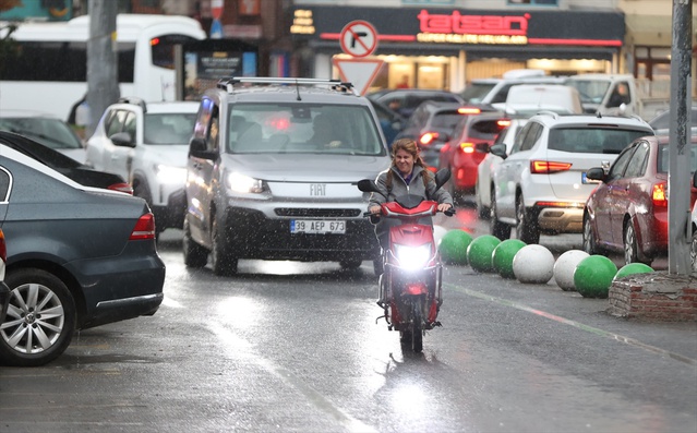 Kırklareli'nde sağanak su birikintilerine yol açtı, 18 Ekim'e dek sürmesi bekleniyor