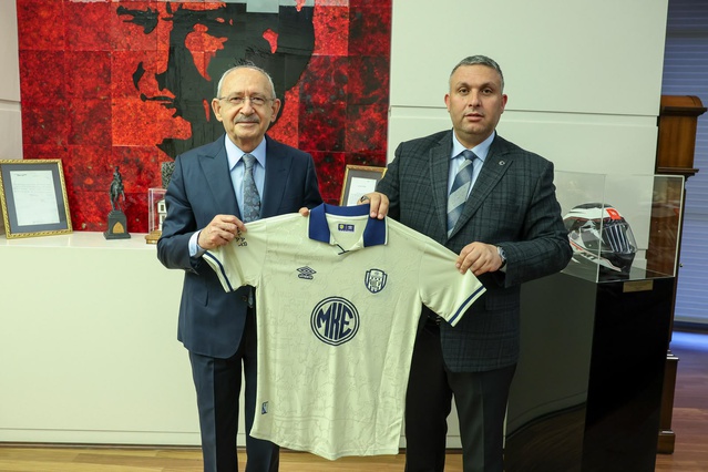 Kılıçdaroğlu, MKE Ankaragücü Başkanı Alparslan'ı CHP Genel Merkezi'nde kabul etti
