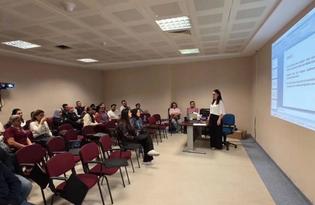 Aydın Nazilli'de yoğun bakım ve acil ekibine 3 günlük eğitim düzenlendi