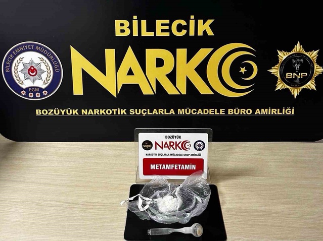 Bilecik Bozüyük'te uyuşturucu operasyonunda 3 şüpheli yakalandı