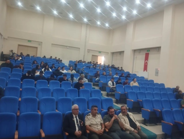 Gümüşhane Üniversitesi'nde Hacı Mecit Efendi'nin Madur Dağı gece baskını anlatıldı