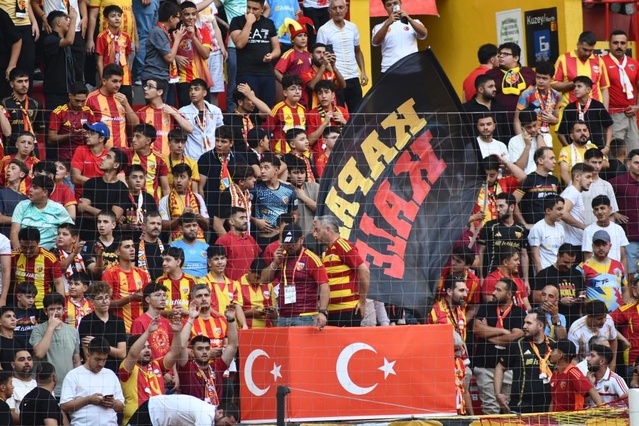 Kayserispor, Muğlaspor maçında kadın taraftarlara doğu tribününde ücretsiz bilet verecek