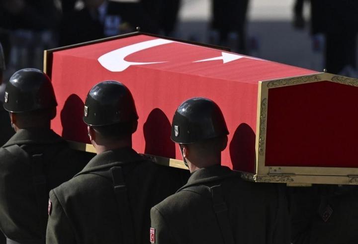 Hakkari'de hudut geçiş olayına müdahale ederken yaralanan askerimiz şehit oldu