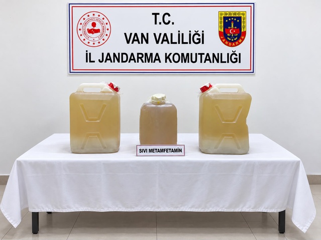 Van'da bidonlardaki 34 kilo 202 gram sıvı metamfetamin ele geçirildi, 1 kişi tutuklandı