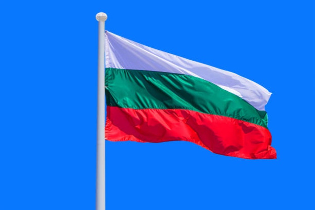 Bulgaristan'da cumhurbaşkanlığı seçimi için halk bugün sandık başına gitti