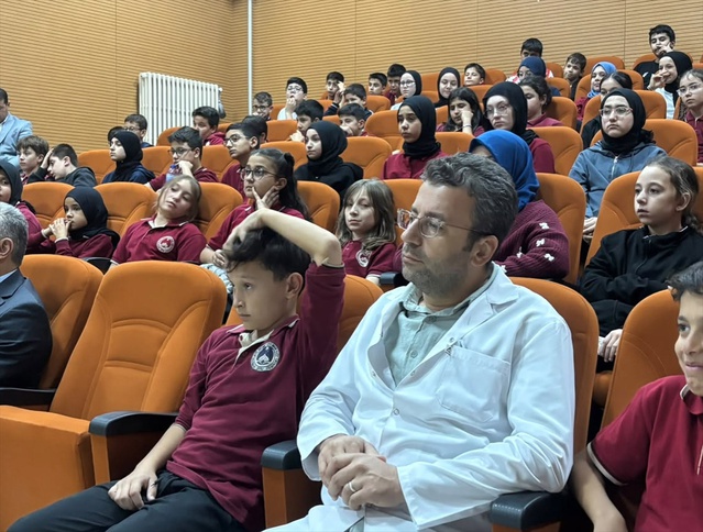 Beypazarı'nda "Peygamberimiz ve Güzel Ahlak" konferansı dünenlendi