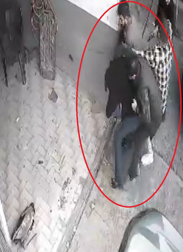 Kayseri Kocasinan'da oto tamirhanesinde çıkan silahlı kavgada 3 kişi yaralandı