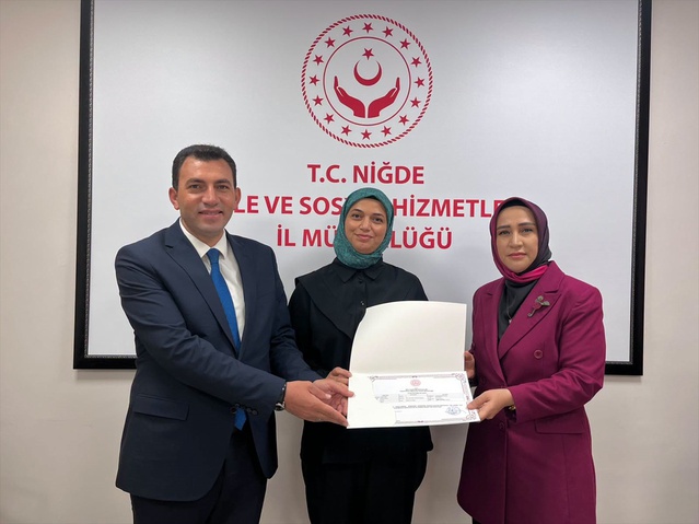 İşaret dili kursunu tamamlayan kursiyerler sertifikalarını Niğde'de aldı