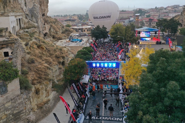 Kapadokya Ultra Trail'de 78 ülkeden sporcular Ürgüp'te 119 kilometreye kadar koşuyor