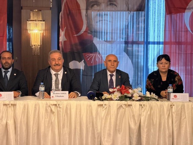CHP'li Yıldırım Kaya Ağrı'da eğitim ihtiyaçlarını değerlendirdi, okulda yemek önerdi