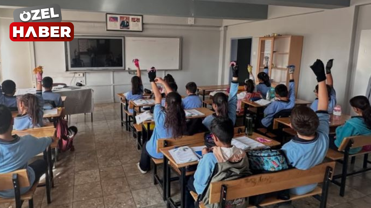 Polatlı’da öğrenciler kuklalarla farklı kültürleri tanıdı