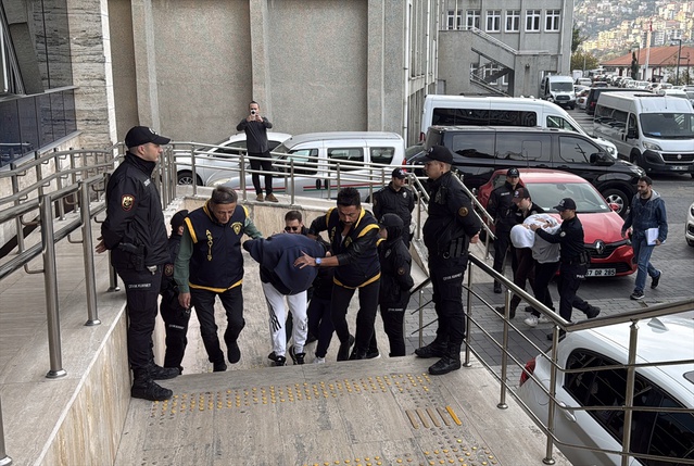 Zonguldak'ta düğün konvoyunda ateş açma iddiasıyla 2 zanlıya adli kontrol uygulandı