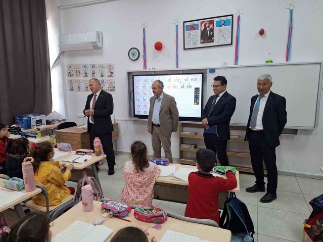 Manisa Sarıgöl'de okul ziyaretinde Maarif Modeli ve çocuk oyunları değerlendirildi
