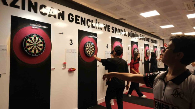 Erzincan'da Dart İl Birinciliği 13 Şubat Şehir Stadı Dart Salonu'nda başladı