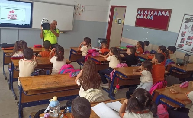 Kilis'te 4 okulda öğrencilere güvenli bisiklet ve yaya güvenliği eğitimi verildi