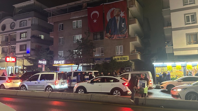 Hamile kızını ve birlikte yaşadığı erkek arkadaşını öldürdü