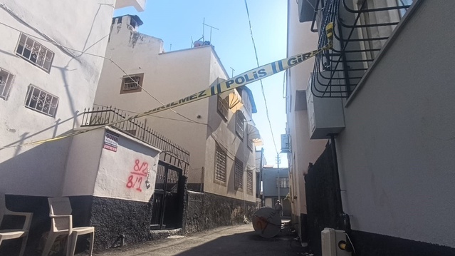 Adana Kozan'da iddiaya göre su deposuyla ikinci kattan düşen 59 yaşındaki adam öldü
