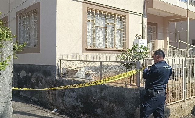 Adana Kozan'da güneş enerjisi tamiri için dama çıkan 59 yaşındaki işçi düşerek öldü