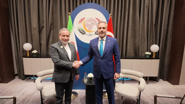 Bakan Fidan, Bağdat'ta İslam İşbirliği Teşkilatı toplantısında Arakçi ile görüştü