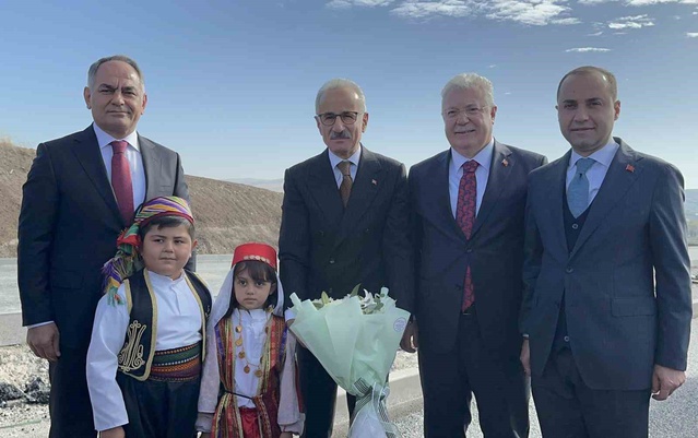 Ulaştırma Bakanı Uraloğlu, Çankırı'da Orta-Şabanözü yolunda inceleme yaptı