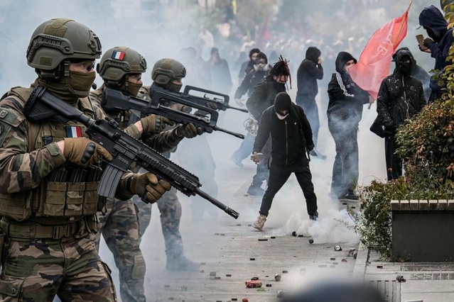Fransa hükümeti 24 Ekim gösterilerinde polis sayısını artıracak, kısmi yasak sürecek