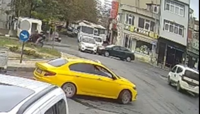 Tekirdağ Çorlu'da iki aracın çarpışması sonucu 2 yaşındaki kız çocuğu yaralandı