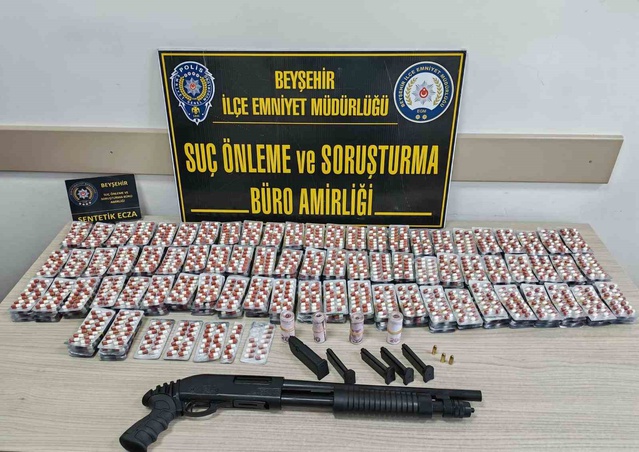 Konya Beyşehir'de uyuşturucu operasyonunda 4 bin 203 hap ele geçirildi