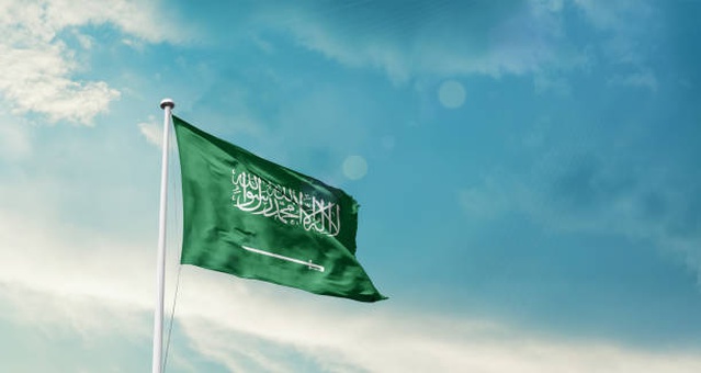 Dammam'da Kral Fahd Havalimanı'na saldırıda 2 kişi öldü, 8 kişi yaralandı