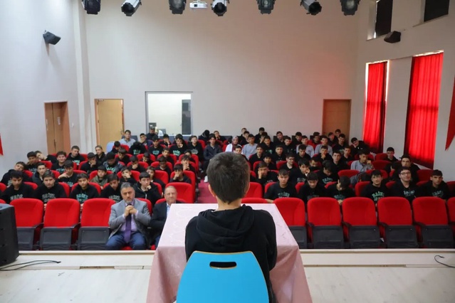 Bayburt İl Müftüsü Bektaş, İmam Hatipliler Haftası'nda imam hatipliliği anlattı