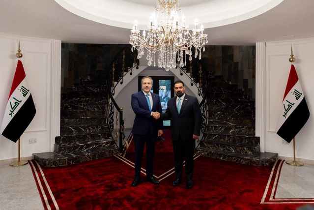Dışişleri Bakanı Fidan, Bağdat'ta Irak Meclis Başkanı Halbusi ile bir araya geldi