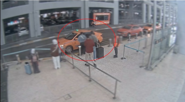 İranlı iki yolcunun valizinden çikolata görünümlü uyuşturucu çıktı