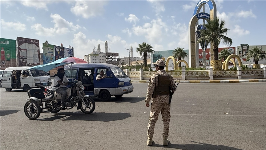 Yemen'de Husiler, Aden Uluslararası Havalimanı'nı hedef aldı