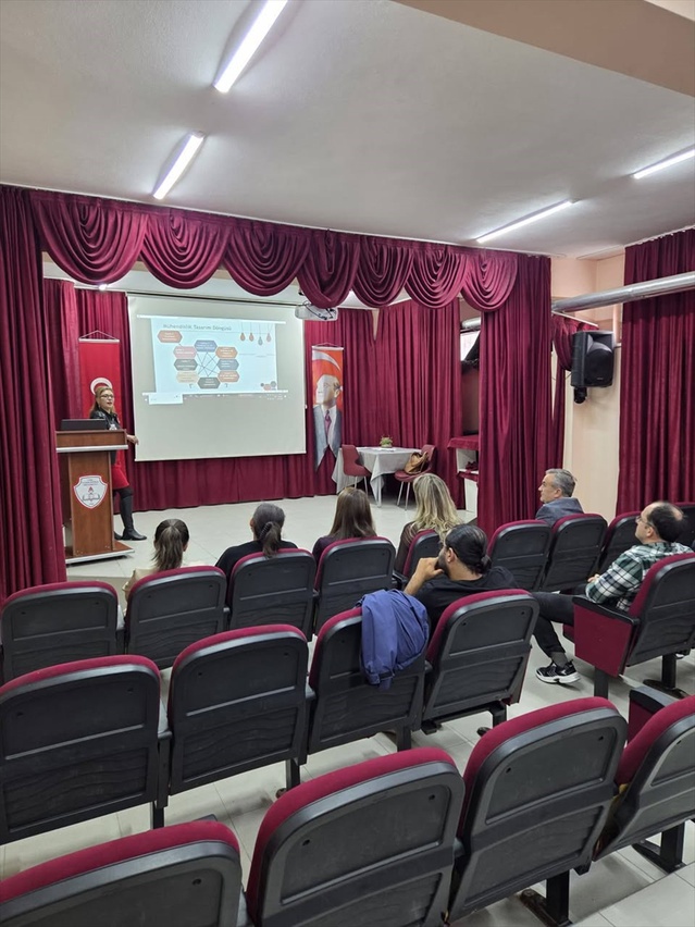 Vize'de TÜBİTAK 4006 başvuruları için okul temsilcilerine toplantı yapıldı