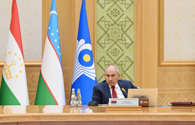 Aliyev, Azerbaycan'dan geçen yükü her yönde 15 milyon tona çıkarma hedefini açıkladı