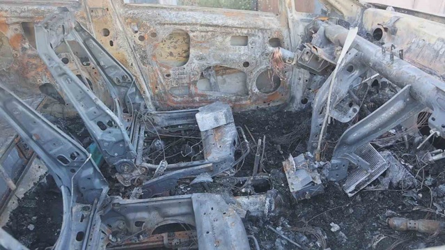 İddiaya göre Antakya'daki konteyner kentte otomobil çalınmak istenirken yandı