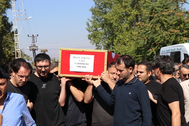 Afyonkarahisar Vali Yardımcısı Ayrancı, Amasya Suluova'da son yolculuğuna uğurlandı