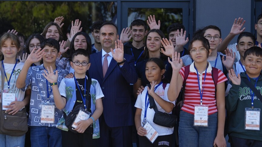 77. Uluslararası Uzay Kongresi son gününde halka kapılarını açtı