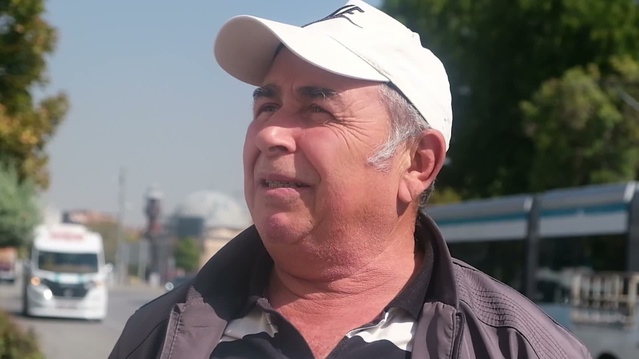 Konya'da vatandaşlar geçim sıkıntısını anlattı, esnafın işleri yarı yarıya düştü
