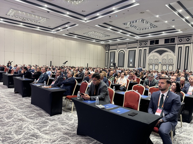 Antalya'da 14. Göğüs Cerrahisi Kongresi 700'ün üzerinde cerrahı ağırlıyor