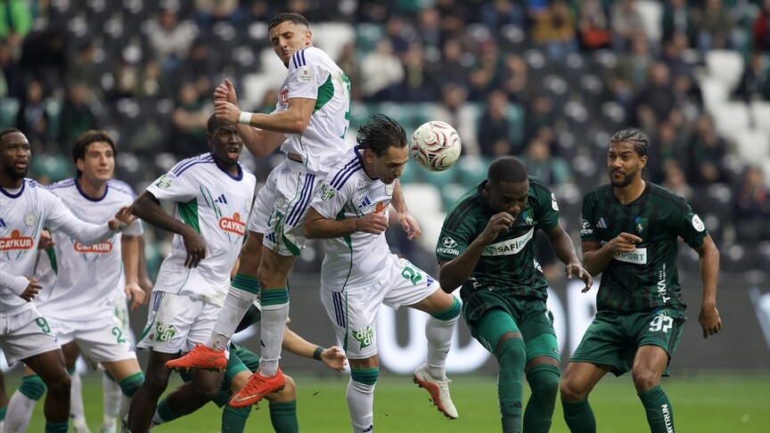 Kocaelispor ile Çaykur Rizespor golsüz berabere kaldı