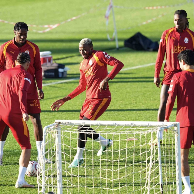 Galatasaray, Kasımpaşa maçı öncesi Kemerburgaz'da antrenman yaptı
