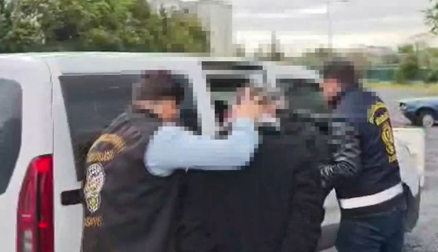 Küçükçekmece'de silahlı saldırı şüphelileri kovalamaca sonrası tutuklandı