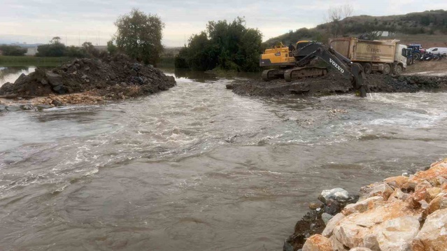 Bursa Mudanya'da çiftçiler bin 500 dönüme kadar arazinin zarar gördüğünü söyledi