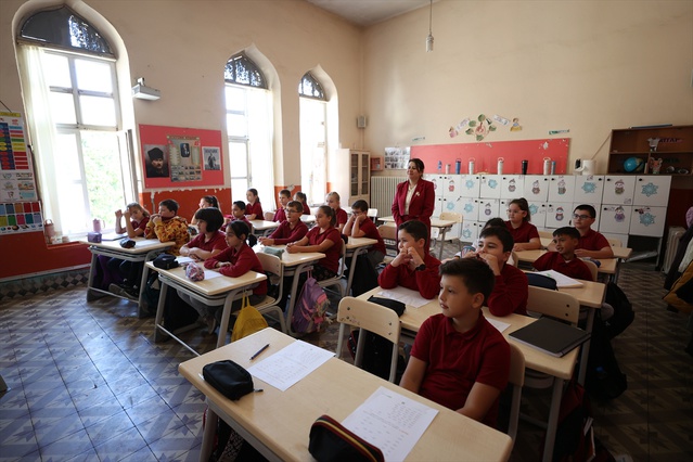Kırklareli Pınarhisar'da 109 yıllık Koloğlu İlkokulu yaklaşık 11 bin mezun verdi