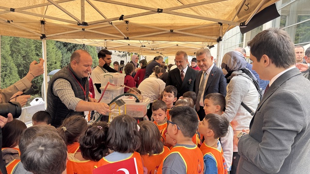 Artvin'de bilim şenliği başladı, 34 atölyede 150 uygulamalı etkinlik yapılacak