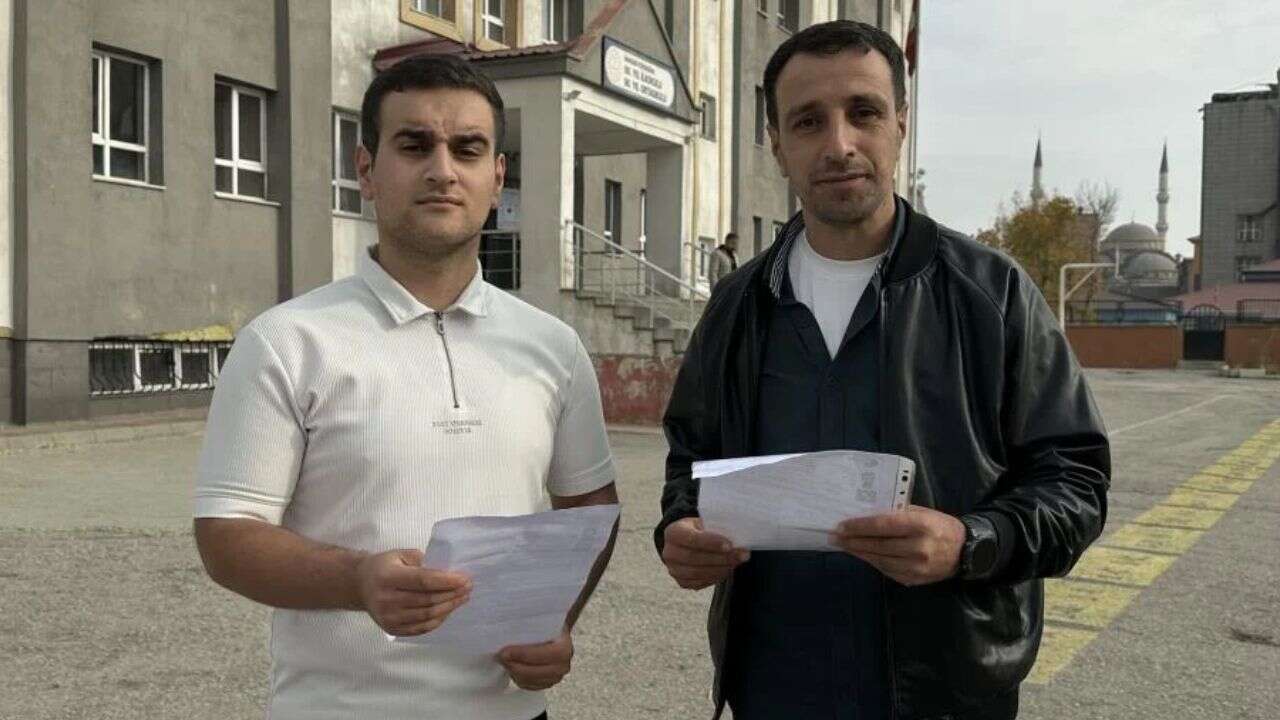 KPSS’ye baba-oğul birlikte girdiler
