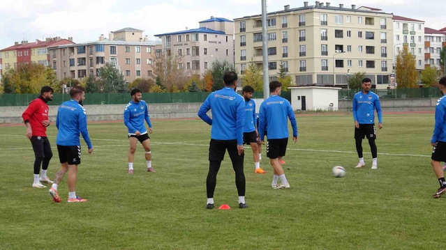 Kars 36 Spor, 28 Ekim'de Antalyaspor'u ağırlayacağı kupa maçına hazırlanıyor