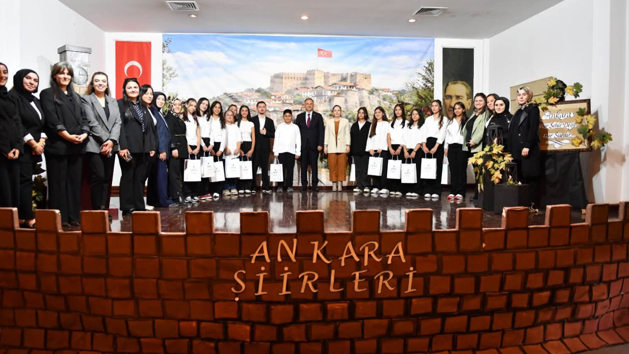Altındağ’da Ankara’nın başkent oluşu şiirlerle kutlandı