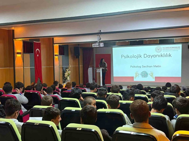 Dünya Ruh Sağlığı Günü'nde Bayburt'da 124 öğrenciye farkındalık eğitimi verildi