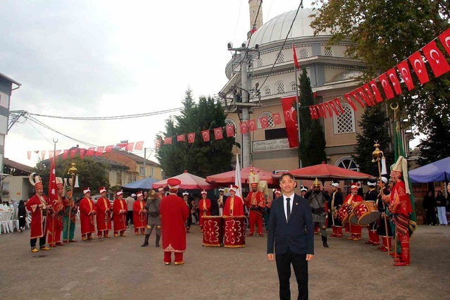 Bursa İnegöl'de 183 kişi zehirlenme şüphesiyle hastaneye başvurdu, muhtar özür diledi